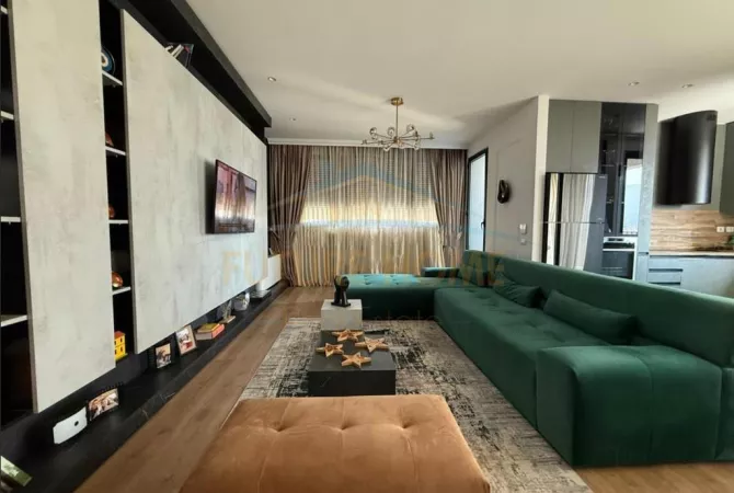 Shtepi ne shitje Apartament ne Tirane, 2+1, Mobilimi E mobiluar, Pagesa 285,000  Euro.