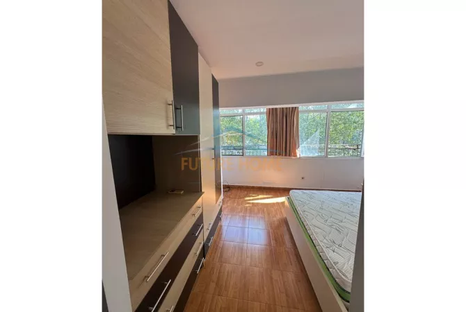 Shtepi ne shitje 1+1 ne Tirane - 75,000 Euro