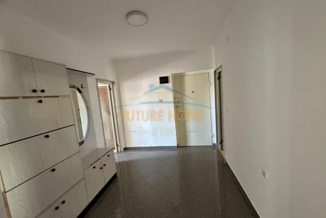 Shtepi me qera 2+1 ne Tirane - 513 Euro