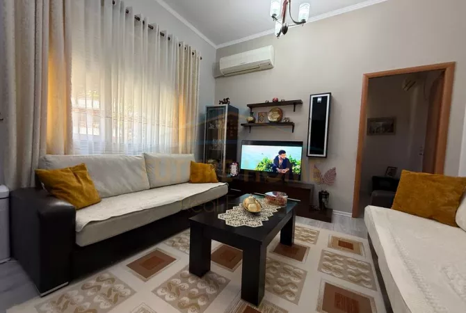 Shtepi ne shitje 2+1 ne Tirane - 100,000 Euro