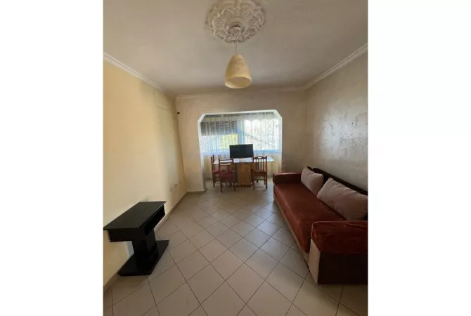 Shtepi ne shitje Apartament ne Tirane, 1+1, Mobilimi E mobiluar, Pagesa 110,000  Euro.