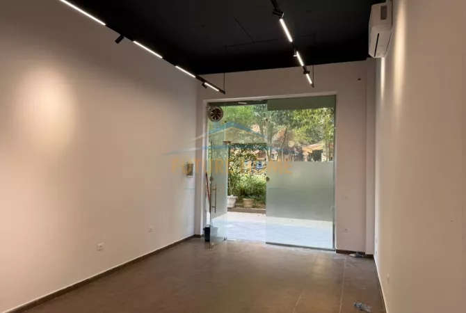 Ambjent biznesi ne shitje 1+1 ne Tirane - 149,000 Euro