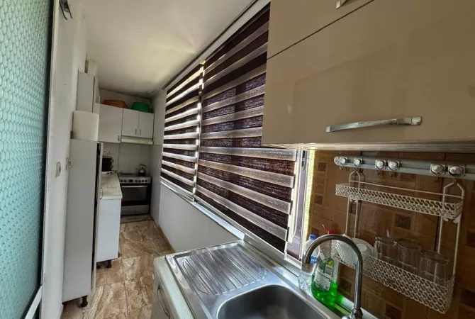 Shtepi ne shitje Apartament ne Tirane, 2+1, Mobilimi E mobiluar, Pagesa 135,000  Euro.