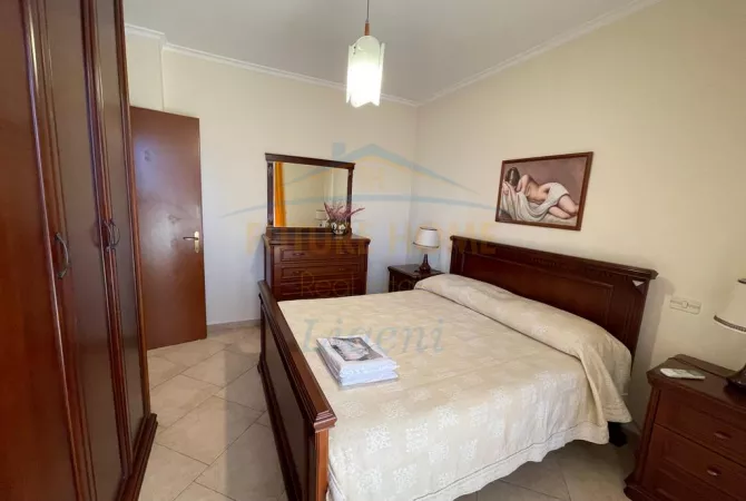 Shtepi me qera 3+1 ne Tirane - 1,000 Euro