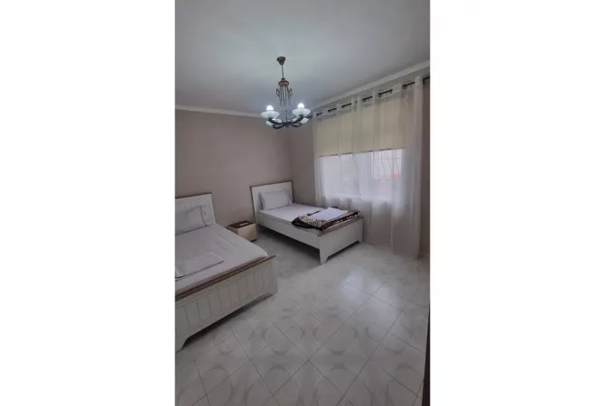 Shtepi me qera Apartament ne Tirane, 2+1, Mobilimi E mobiluar, Pagesa 700  Euro.