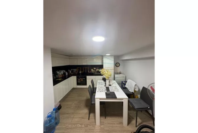 Shtepi ne shitje 2+1 ne Tirane - 75,000 Euro