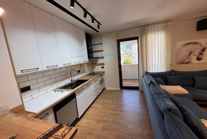 Shtepi ne shitje 2+1 ne Tirane - 150,000 Euro