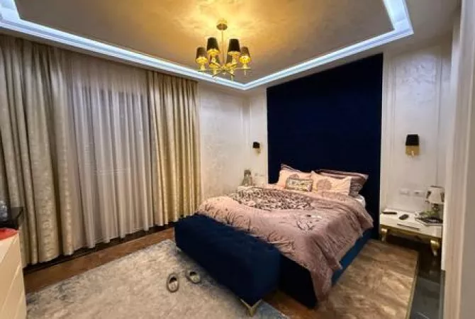 Shtepi me qera 2+1 ne Tirane - 2,500 Euro