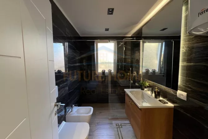 Shtepi ne shitje 2+1 ne Tirane - 250,000 Euro