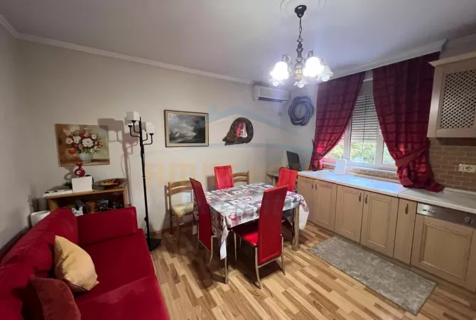 Shtepi ne shitje 2+1 ne Tirane - 135,000 Euro