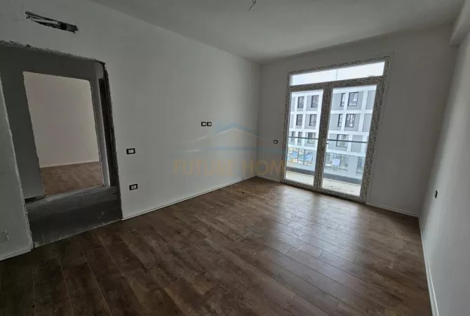 Shtepi ne shitje Apartament ne Tirane, 2+1, Mobilimi Bosh, pa mobiluar, Pagesa 208,000  Euro.
