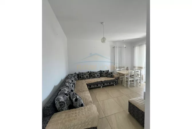 Shtepi ne shitje 1+1 ne Durres - 270,000 Euro