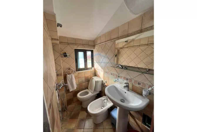 Shtepi ne shitje 3+1 ne Tirane - 170,000 Euro