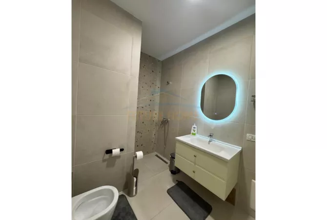 Shtepi ne shitje 2+1 ne Tirane - 250,000 Euro
