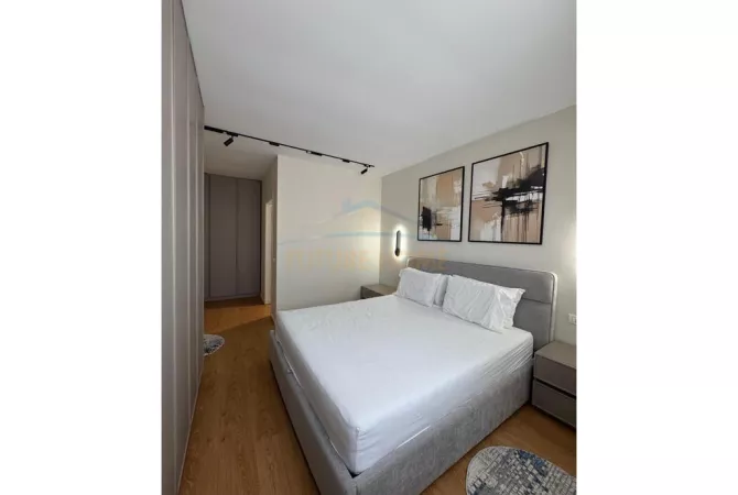Shtepi ne shitje Apartament ne Tirane, 2+1, Mobilimi E mobiluar, Pagesa 250,000  Euro.