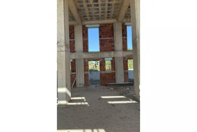 Shtepi ne shitje 1+1 ne Durres - 264,000 Euro