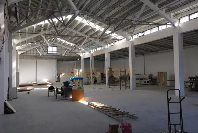 Ambjent biznesi ne shitje 4+1 ne Durres - 1,200,000 Euro