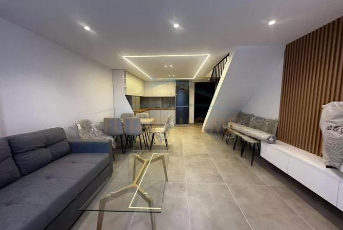 Shtepi ne shitje 2+1 ne Tirane - 120,000 Euro
