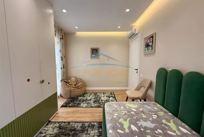 Shtepi ne shitje Apartament ne Tirane, 2+1, Mobilimi E mobiluar, Pagesa 253,000  Euro.