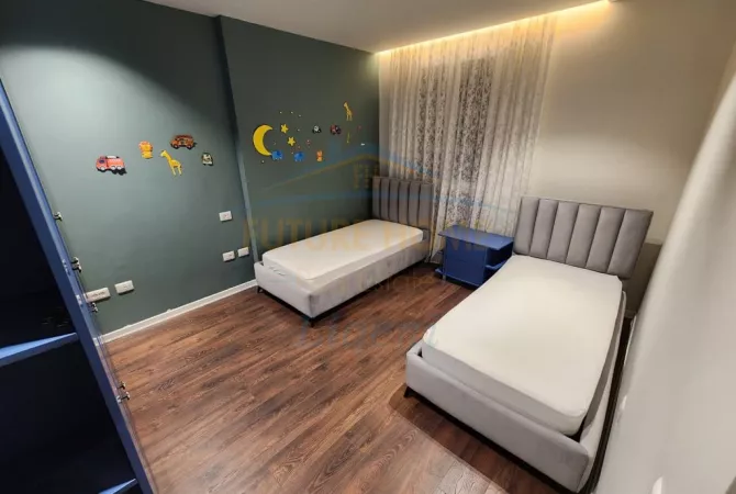Shtepi me qera 2+1 ne Tirane - 1,200 Euro