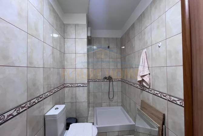 Shtepi me qera Apartament ne Tirane, 2+1, Mobilimi E mobiluar, Pagesa 780  Euro.