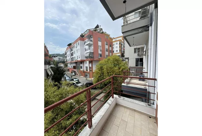 Shtepi me qera 1+1 ne Tirane - 600 Euro