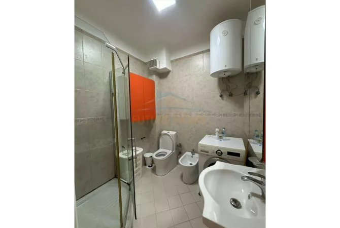 Shtepi me qera Apartament ne Tirane, 1+1, Mobilimi E mobiluar, Pagesa 600  Euro.