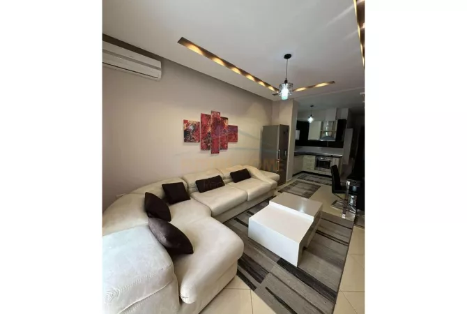 Shtepi me qera Apartament ne Tirane, 1+1, Mobilimi E mobiluar, Pagesa 600  Euro.