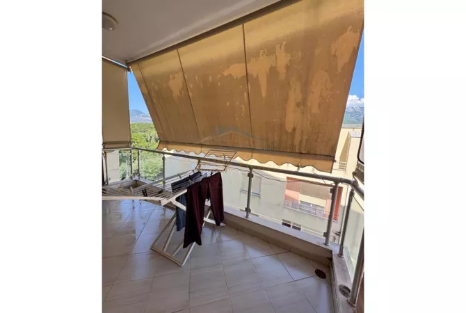 Shtepi me qera Apartament ne Tirane, 2+1, Mobilimi E mobiluar, Pagesa 450  Euro.