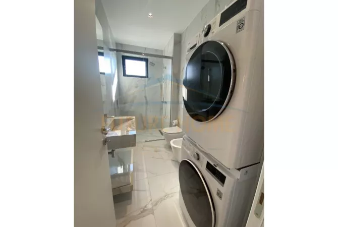 Shtepi me qera Apartament ne Tirane, 3+1, Mobilimi E mobiluar, Pagesa 1,200  Euro.