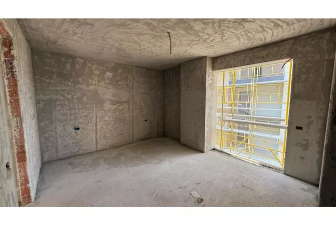 Shtepi ne shitje Apartament ne Tirane, 2+1, Mobilimi Bosh, pa mobiluar, Pagesa 228,400  Euro.