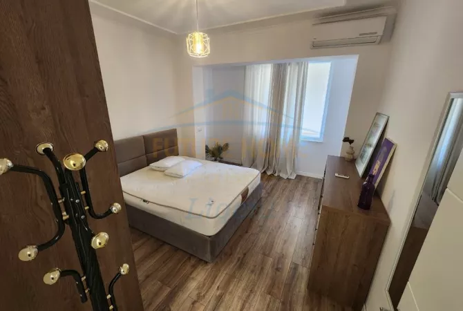 Shtepi me qera Apartament ne Tirane, 1+1, Mobilimi E mobiluar, Pagesa 650  Euro.