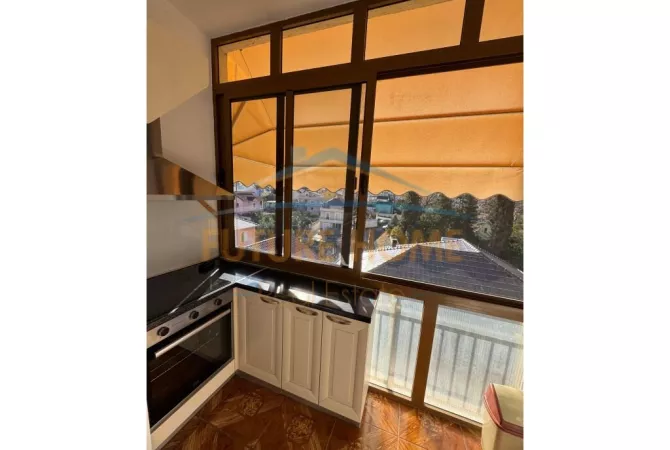 Shtepi me qera 2+1 ne Tirane - 600 Euro