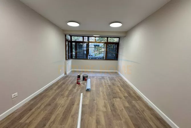 Shtepi me qera Apartament ne Tirane, 3+1, Mobilimi Bosh, pa mobiluar, Pagesa 1,200  Euro.