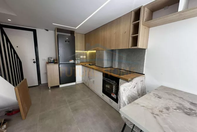 Shtepi ne shitje Apartament ne Tirane, 1+1, Mobilimi E mobiluar, Pagesa 95,000  Euro.
