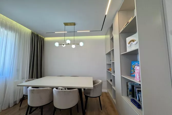 Shtepi ne shitje 2+1 ne Tirane - 300,000 Euro