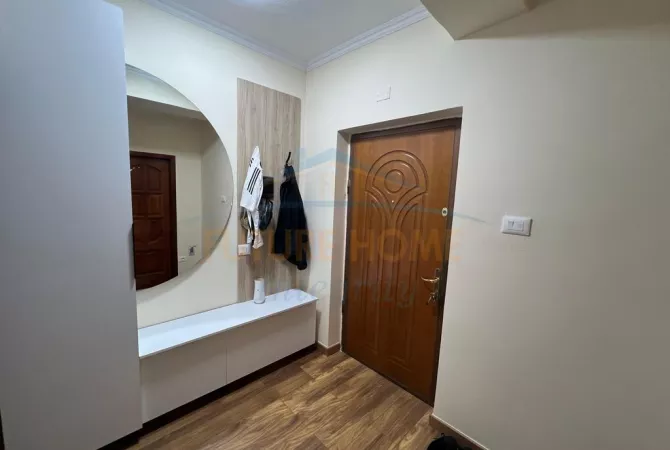 Shtepi ne shitje Apartament ne Tirane, 1+1, Mobilimi E mobiluar, Pagesa 170,000  Euro.