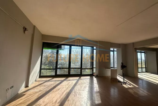 Business Property in Sale 1+1 in Durres - 300,000 Euro