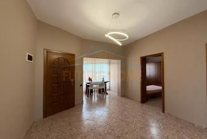 Shtepi me qera Apartament ne Tirane, 2+1, Mobilimi E mobiluar, Pagesa 600  Euro.