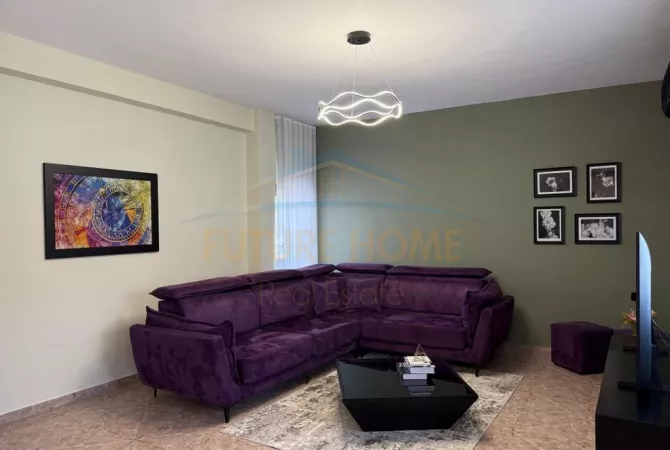 Shtepi me qera Apartament ne Tirane, 2+1, Mobilimi E mobiluar, Pagesa 600  Euro.