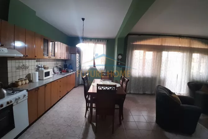 Casa in affitto 3+1 a Tirana - 5,000 Euro