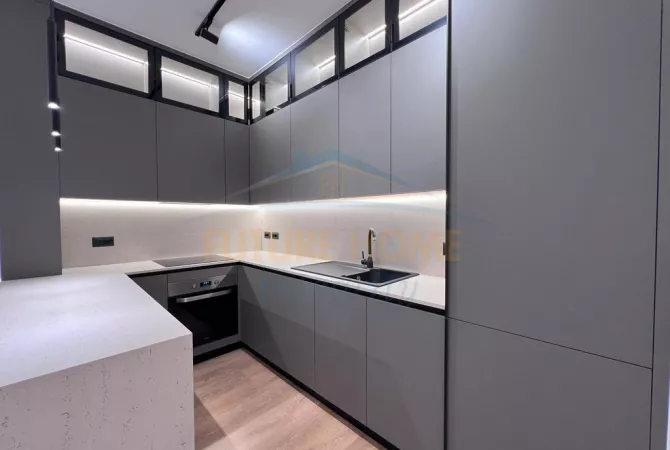 Shtepi me qera Apartament ne Tirane, 2+1, Mobilimi E mobiluar, Pagesa 950  Euro.