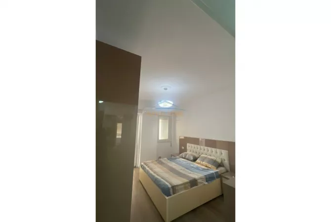 Shtepi me qera 2+1 ne Tirane - 700 Euro