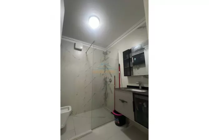 Shtepi me qera Apartament ne Tirane, 2+1, Mobilimi E mobiluar, Pagesa 700  Euro.