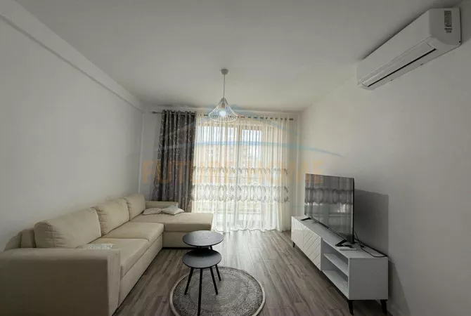 Shtepi me qera 2+1 ne Tirane - 650 Euro