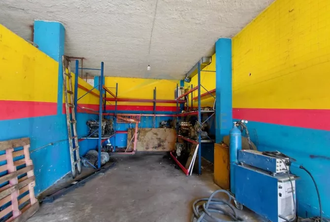 Ambient biznesi ne shitje 6+1 ne Durres - 1,000,000 Euro