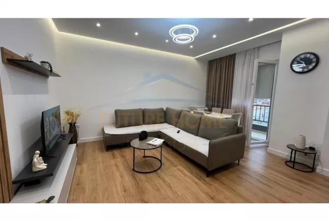 Shtepi me qera 2+1 ne Tirane - 700 Euro