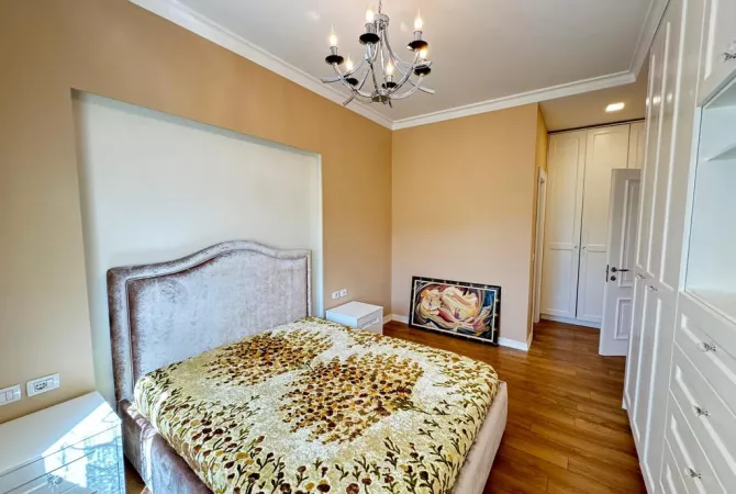 Shtepi me qera 2+1 ne Tirane - 950 Euro