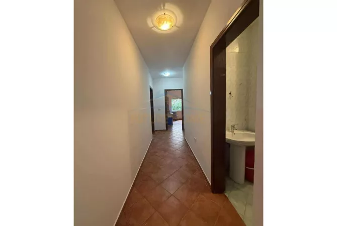 Shtepi ne shitje 2+1 ne Tirane - 320,000 Euro