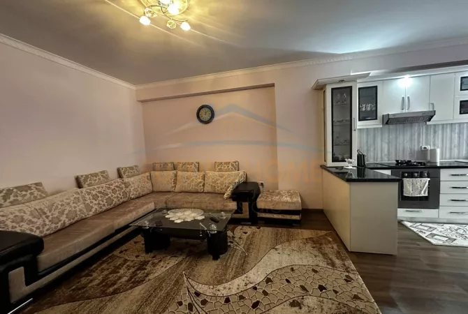 Shtepi ne shitje 2+1 ne Tirane - 165,000 Euro